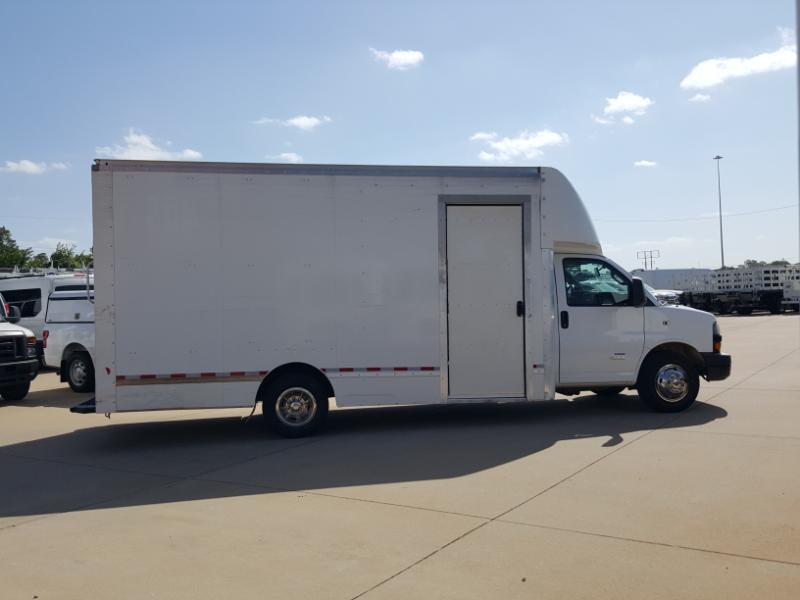 Chevrolet Express G4500 177" 2023
