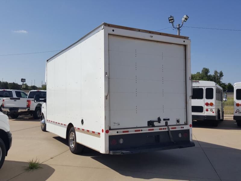 Chevrolet Express G4500 177" 2023