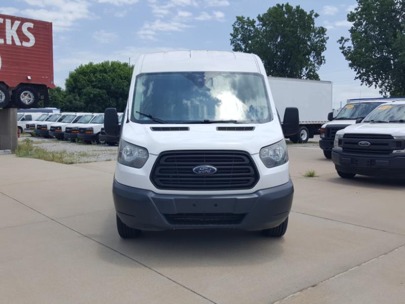 Ford Transit 250 Van Med. Roof w/Sliding Pass. 130-in. WB 2016