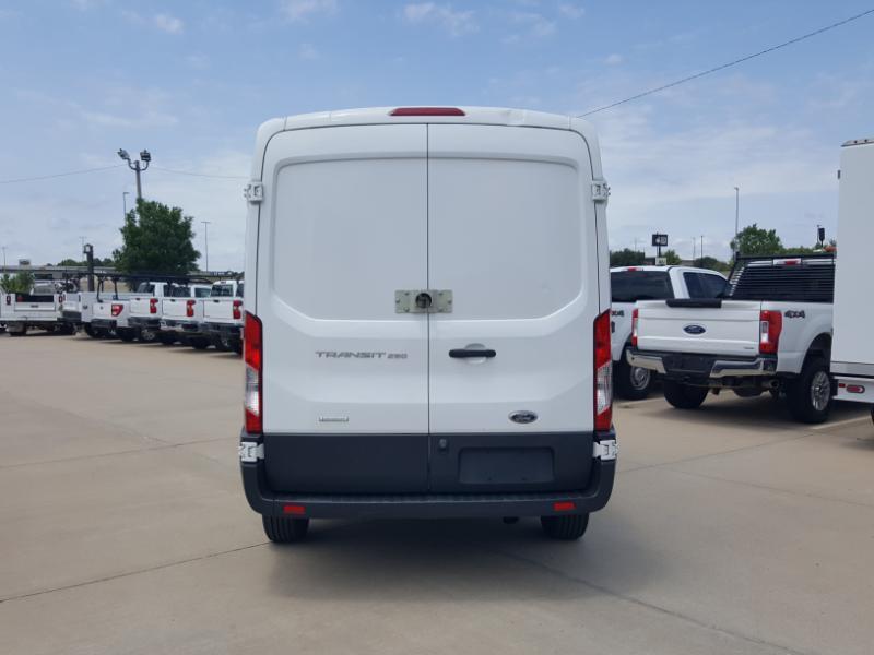 Ford Transit 250 Van Med. Roof w/Sliding Pass. 130-in. WB 2016