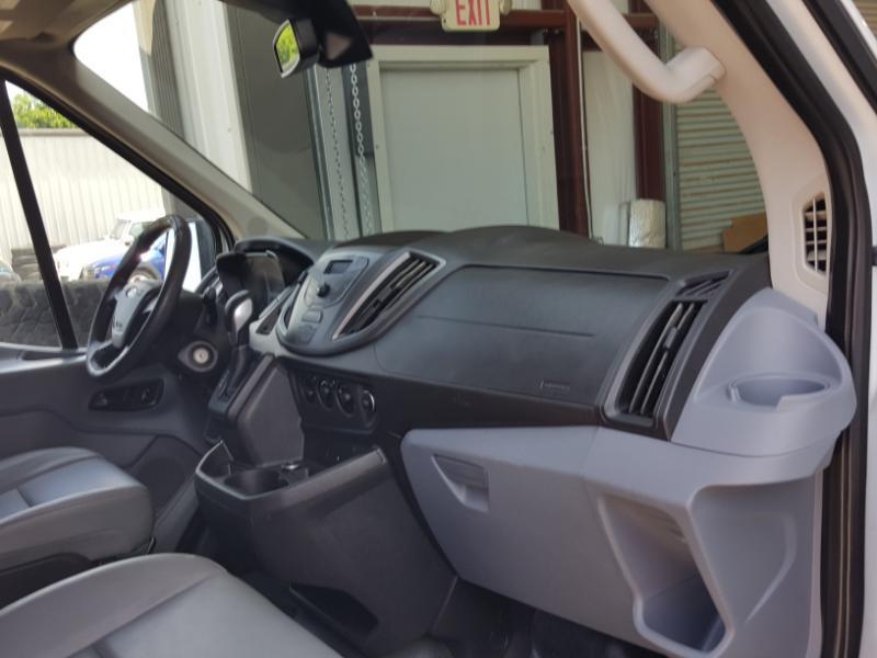 Ford Transit 250 Van Med. Roof w/Sliding Pass. 130-in. WB 2016