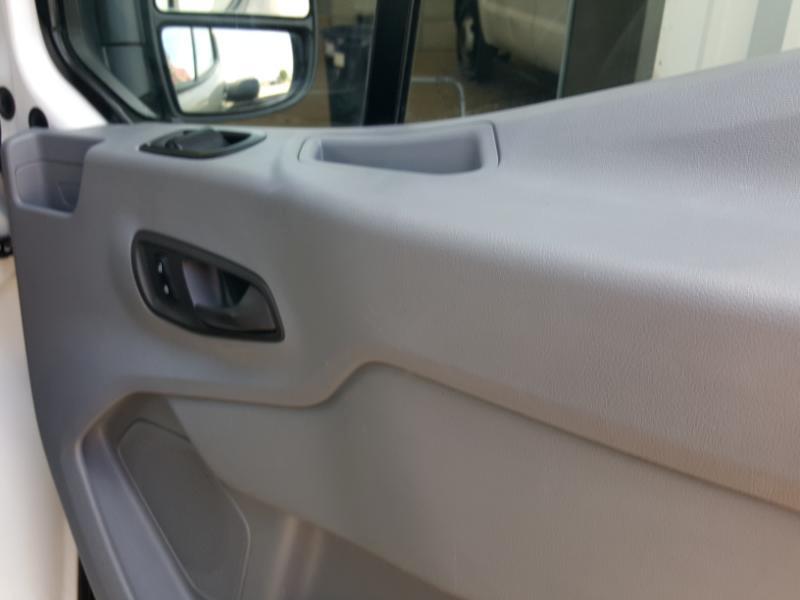 Ford Transit 250 Van Med. Roof w/Sliding Pass. 130-in. WB 2016