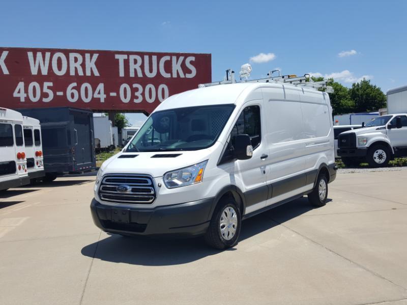 Ford Transit 250 Van Med. Roof w/Sliding Pass. 148-in. WB 2017