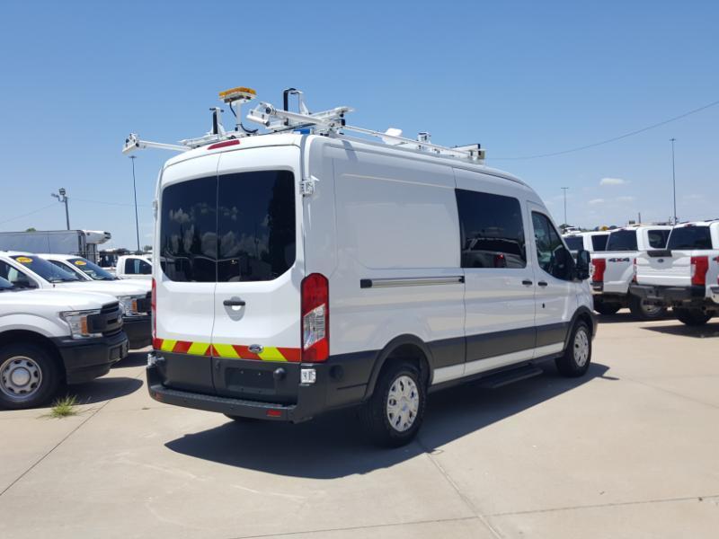 Ford Transit 250 Van Med. Roof w/Sliding Pass. 148-in. WB 2017