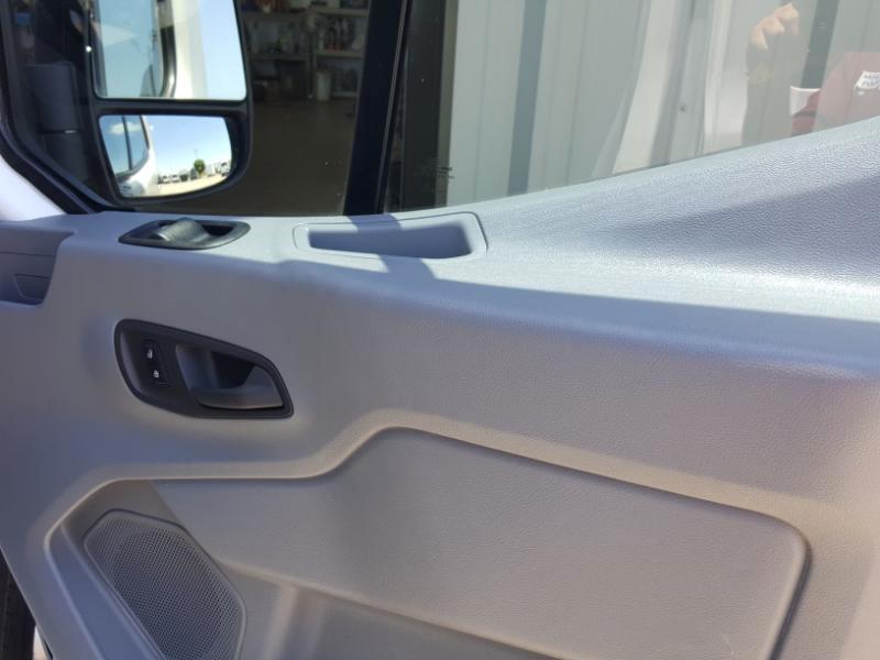 Ford Transit 250 Van Med. Roof w/Sliding Pass. 148-in. WB 2017