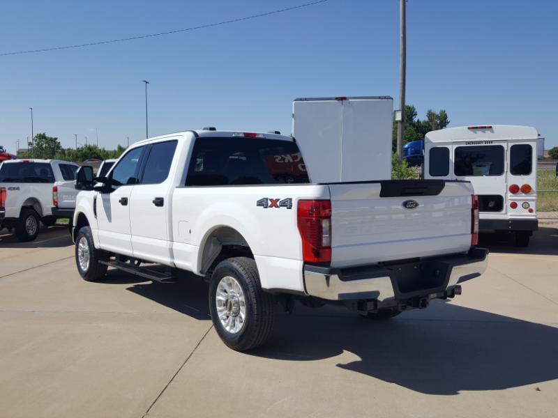 Ford F-250 SD XLT Crew Cab 4WD 2021