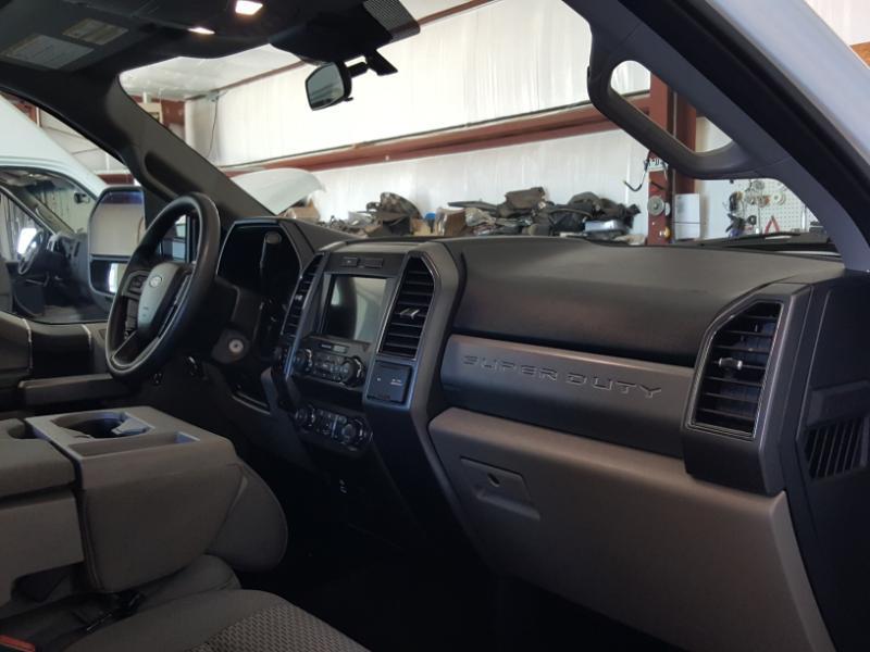 Ford F-250 SD XLT Crew Cab 4WD 2021