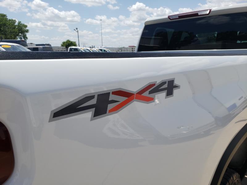 Chevrolet Silverado 2500HD Work Truck Crew Cab Long Box 4WD 2022