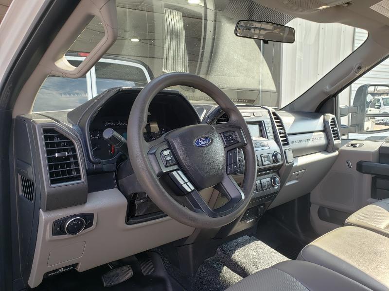 Ford F-350 SD XL SuperCab Long Bed DRW 4WD 2018