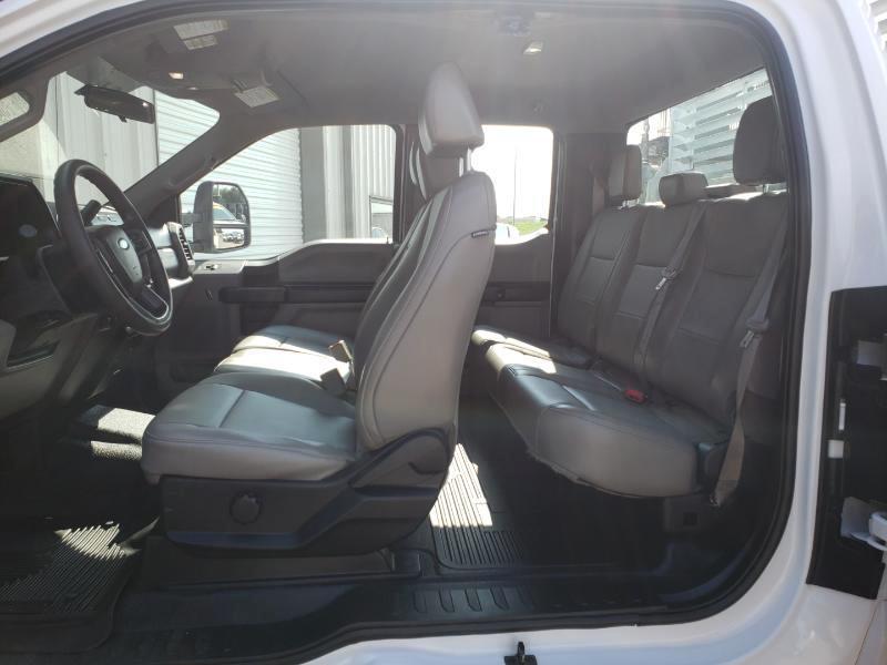 Ford F-350 SD XL SuperCab Long Bed DRW 4WD 2018