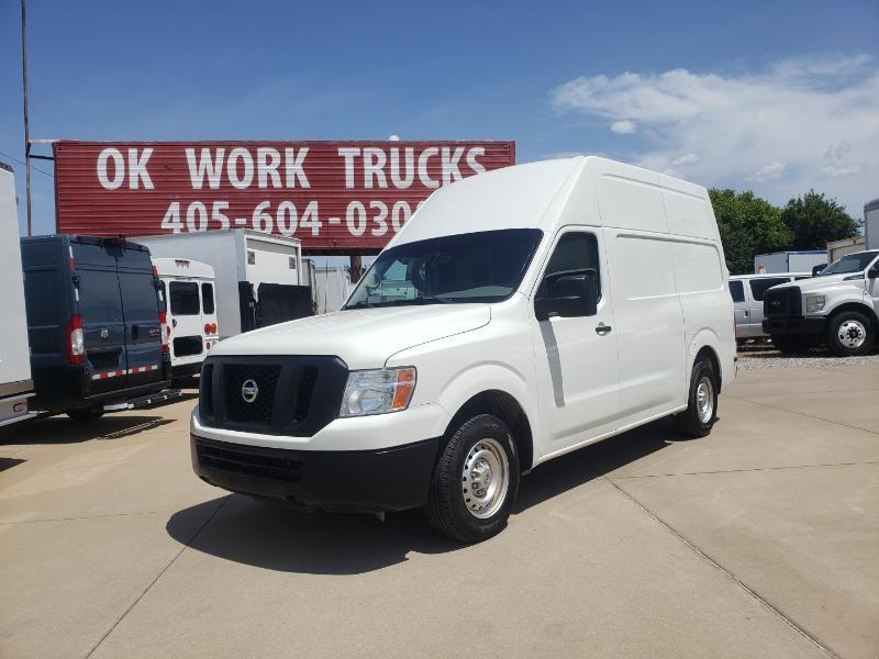 Nissan NV Cargo 2500 HD S V6 High Roof 2016