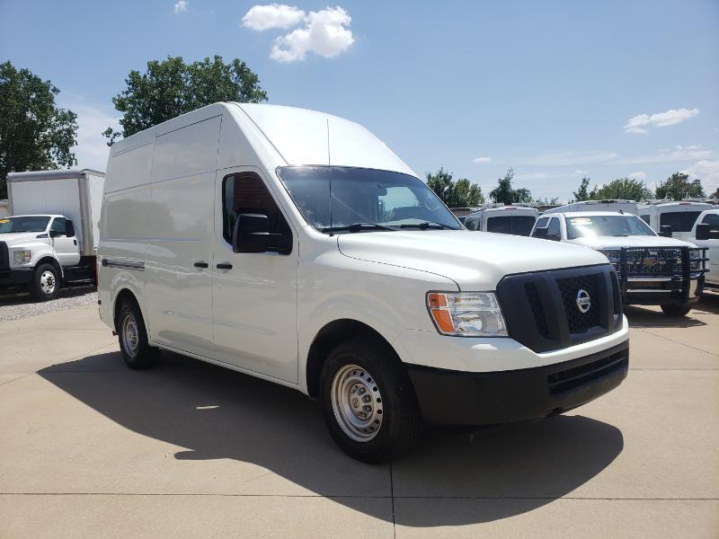 Nissan NV Cargo 2500 HD S V6 High Roof 2016