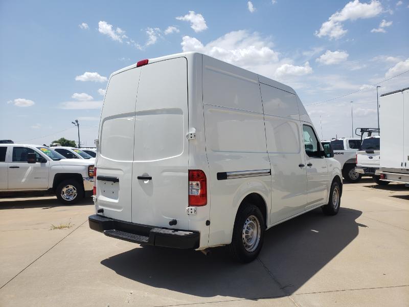 Nissan NV Cargo 2500 HD S V6 High Roof 2016