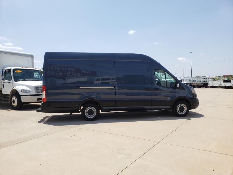 Ford Transit 250 Van High Roof w/Sliding Pass. 148-in. WB EL 2020