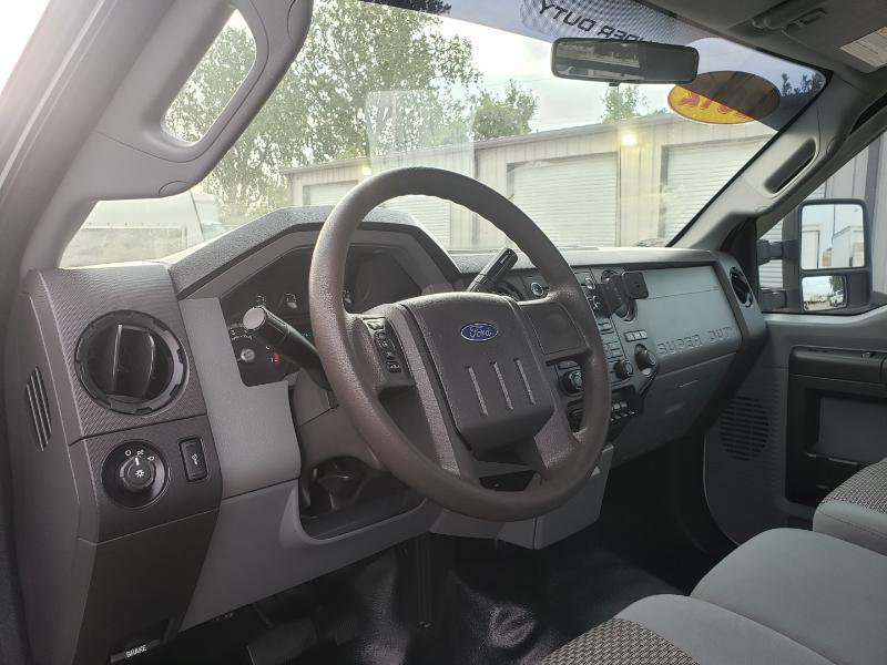 Ford F-350 SD XL DRW 2WD 2012