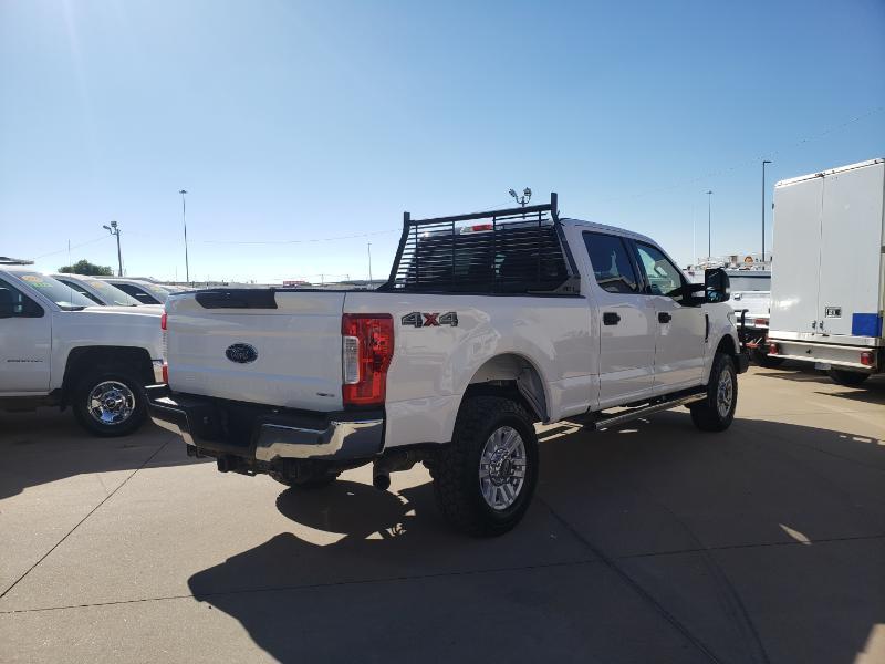 Ford F-250 SD XLT Crew Cab 4WD 2019