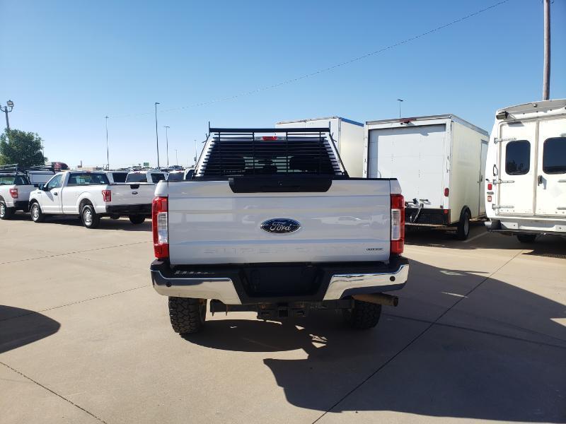 Ford F-250 SD XLT Crew Cab 4WD 2019