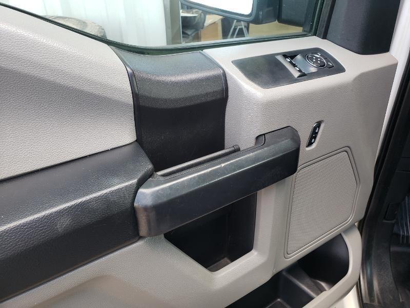 Ford F-150 XL 8-ft. Bed 2WD 2017