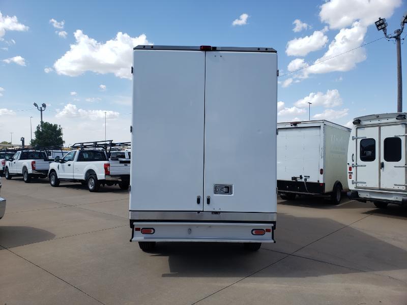 Ford Econoline E-350 Super Duty 2023