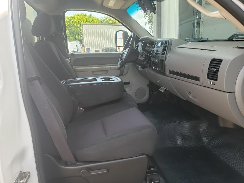 Chevrolet Silverado 2500HD Work Truck Long Box 2WD 2011