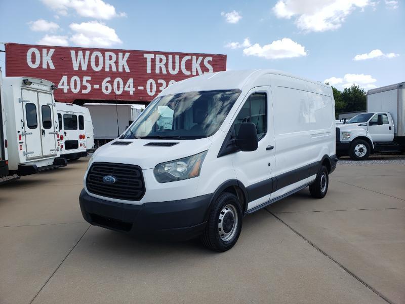 Ford Transit 250 Van Med. Roof w/Sliding Pass. 148-in. WB 2015