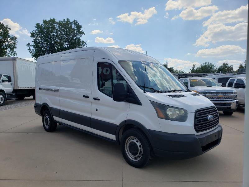 Ford Transit 250 Van Med. Roof w/Sliding Pass. 148-in. WB 2015