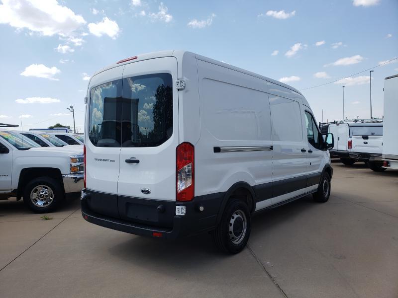 Ford Transit 250 Van Med. Roof w/Sliding Pass. 148-in. WB 2015