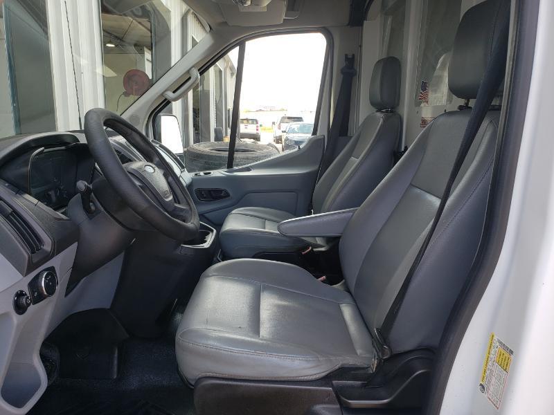 Ford Transit 250 Van Med. Roof w/Sliding Pass. 148-in. WB 2015