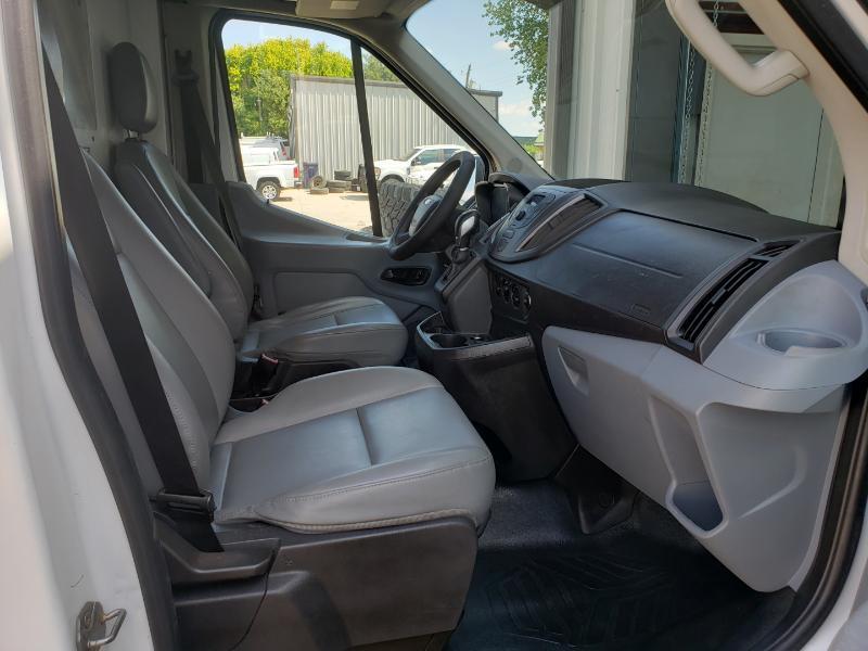 Ford Transit 250 Van Med. Roof w/Sliding Pass. 148-in. WB 2015