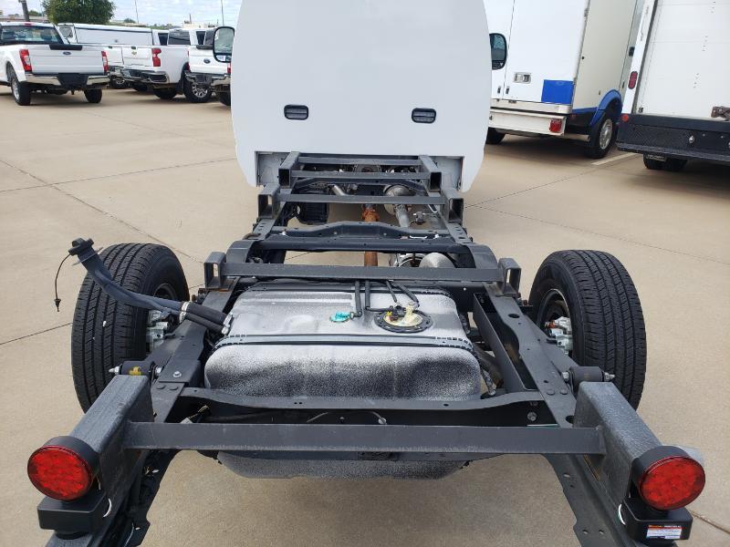 Ford Econoline E-350 Super Duty 2026