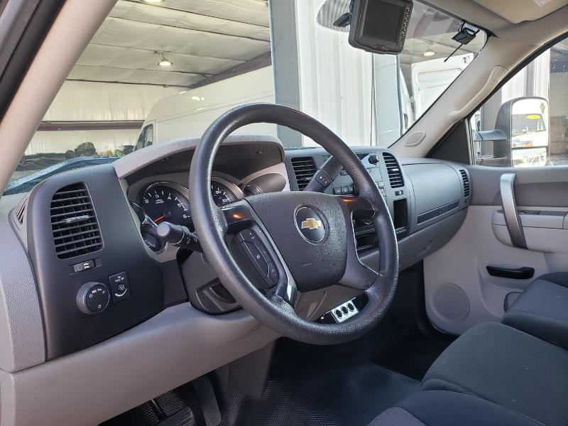 Chevrolet Silverado 2500HD Work Truck Long Box 2WD 2011