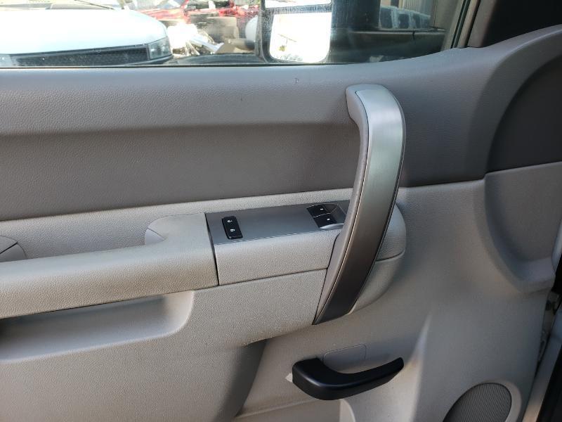 Chevrolet Silverado 2500HD Work Truck Long Box 2WD 2011