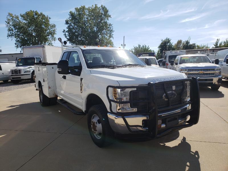 Ford F-350 SD XL SuperCab Long Bed DRW 4WD 2019