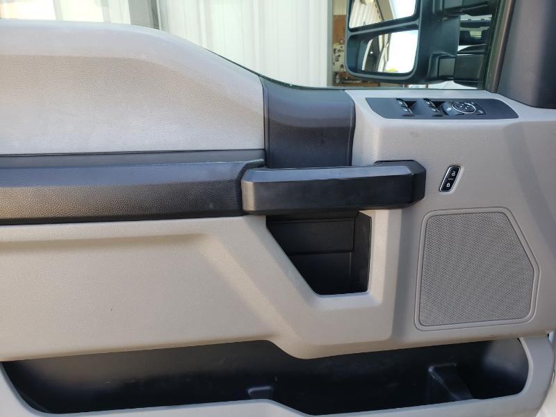 Ford F-350 SD XL SuperCab Long Bed DRW 4WD 2019