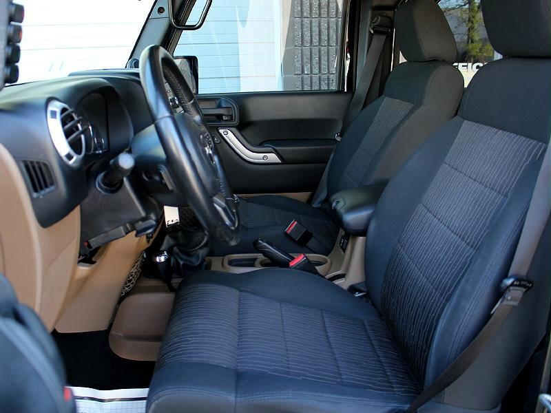 Jeep Wrangler Unlimited 4WD 4dr Sahara 2012 Jeep Wrangler Unlimited 4WD 4dr Sahara 2012