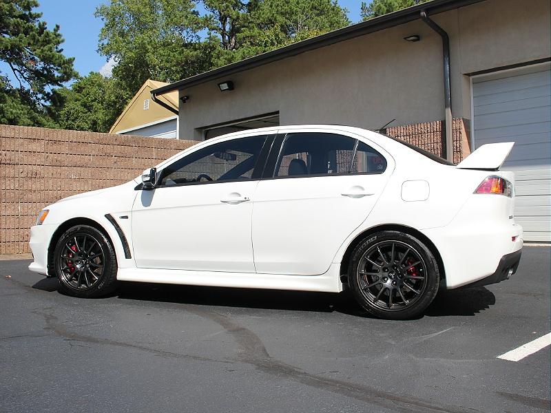 2015 Mitsubishi Lancer Evolution Final Edition photo 3