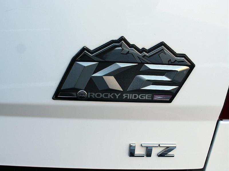 Chevrolet Silverado 1500 4WD Crew Cab 143.5" LTZ w/2LZ 2017 Chevrolet Silverado 1500 4WD Crew Cab 143.5" LTZ w/2LZ 2017