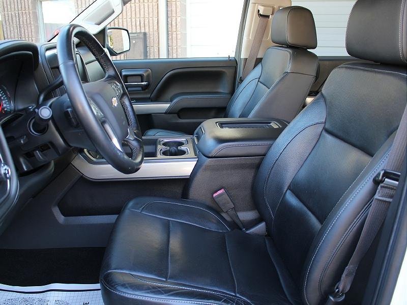 Chevrolet Silverado 1500 4WD Crew Cab 143.5" LTZ w/2LZ 2017 Chevrolet Silverado 1500 4WD Crew Cab 143.5" LTZ w/2LZ 2017