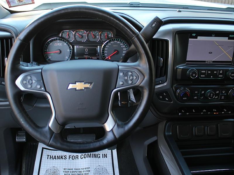 Chevrolet Silverado 1500 4WD Crew Cab 143.5" LTZ w/2LZ 2017 Chevrolet Silverado 1500 4WD Crew Cab 143.5" LTZ w/2LZ 2017