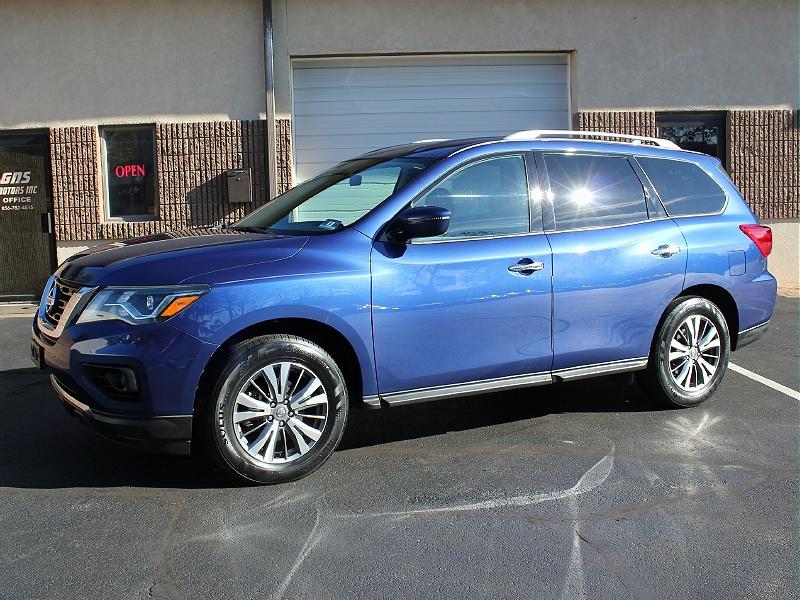 Nissan Pathfinder 4x4 S 2019