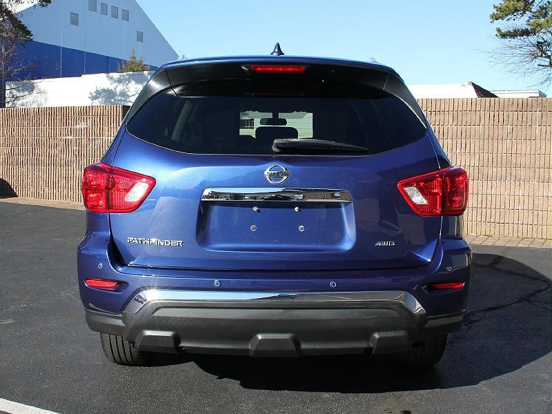 Nissan Pathfinder 4x4 S 2019