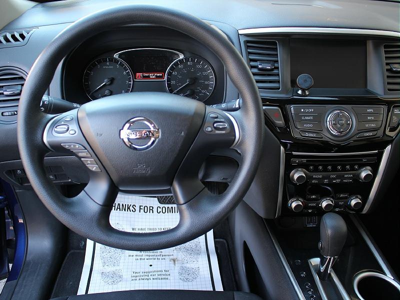 Nissan Pathfinder 4x4 S 2019