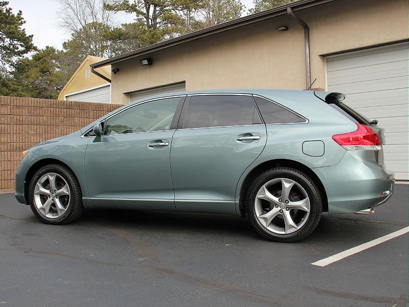 Toyota Venza 4dr Wgn V6 AWD (Natl) 2011