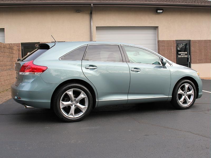 Toyota Venza 4dr Wgn V6 AWD (Natl) 2011