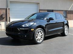 2017 Porsche Macan 
