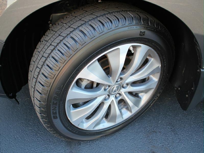 Acura MDX SH-AWD 4dr Tech Pkg 2015