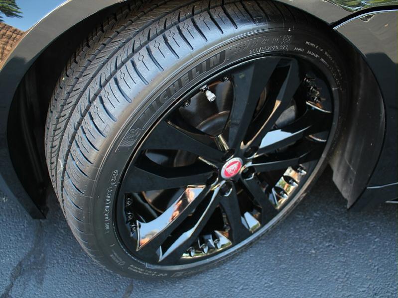 Jaguar F-Type Coupe Auto S British Design Edition AWD 2017