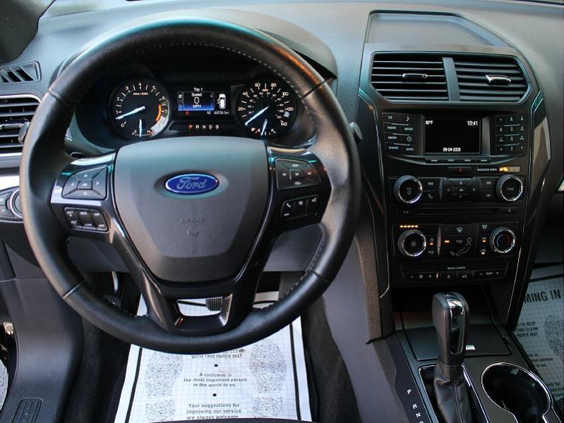 Ford Explorer XLT 4WD 2017