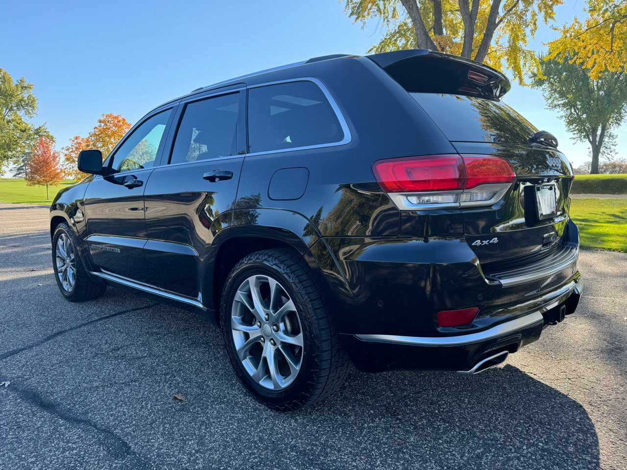 Jeep Grand Cherokee Summit 4WD 2021 Jeep Grand Cherokee Summit 4WD 2021