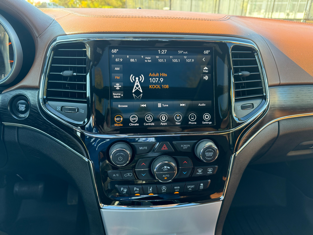 Jeep Grand Cherokee Summit 4WD 2021 Jeep Grand Cherokee Summit 4WD 2021